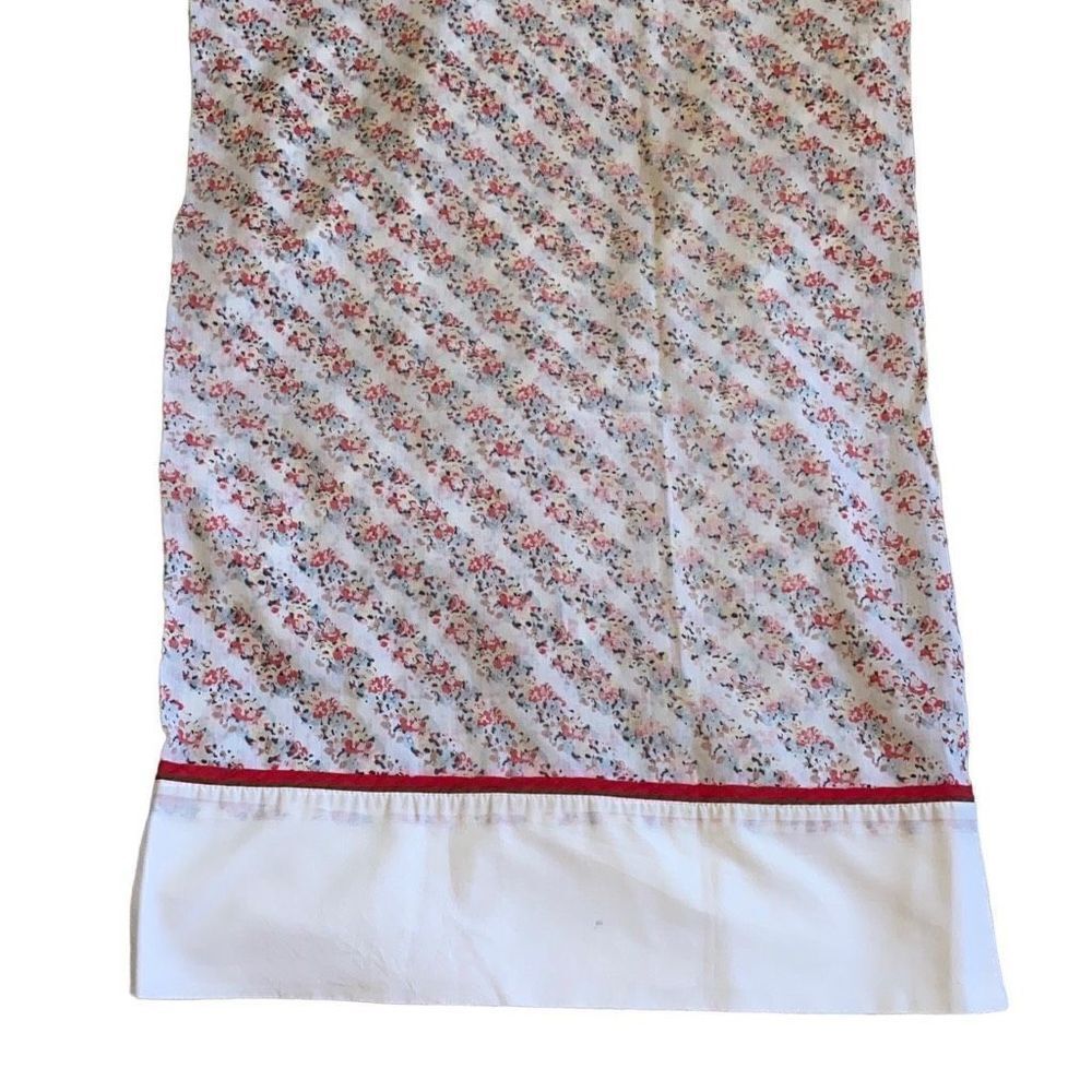 Vintage 28x19 Set Of 2 Pillow Cases Sheets Linens Red/White Floral